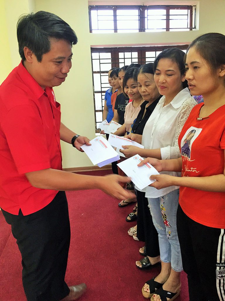 HỘI CHỮ THẬP ĐỎ VIỆT NAM