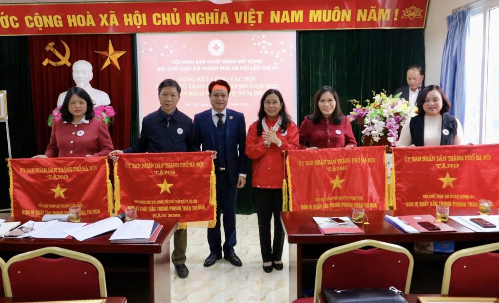 HỘI CHỮ THẬP ĐỎ VIỆT NAM