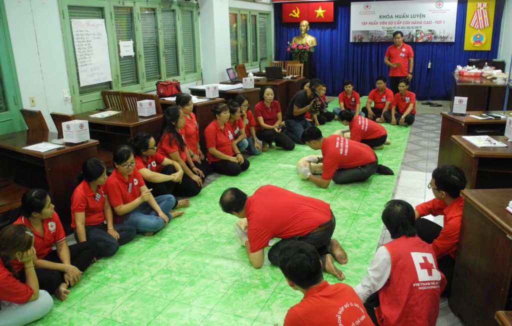 HỘI CHỮ THẬP ĐỎ VIỆT NAM