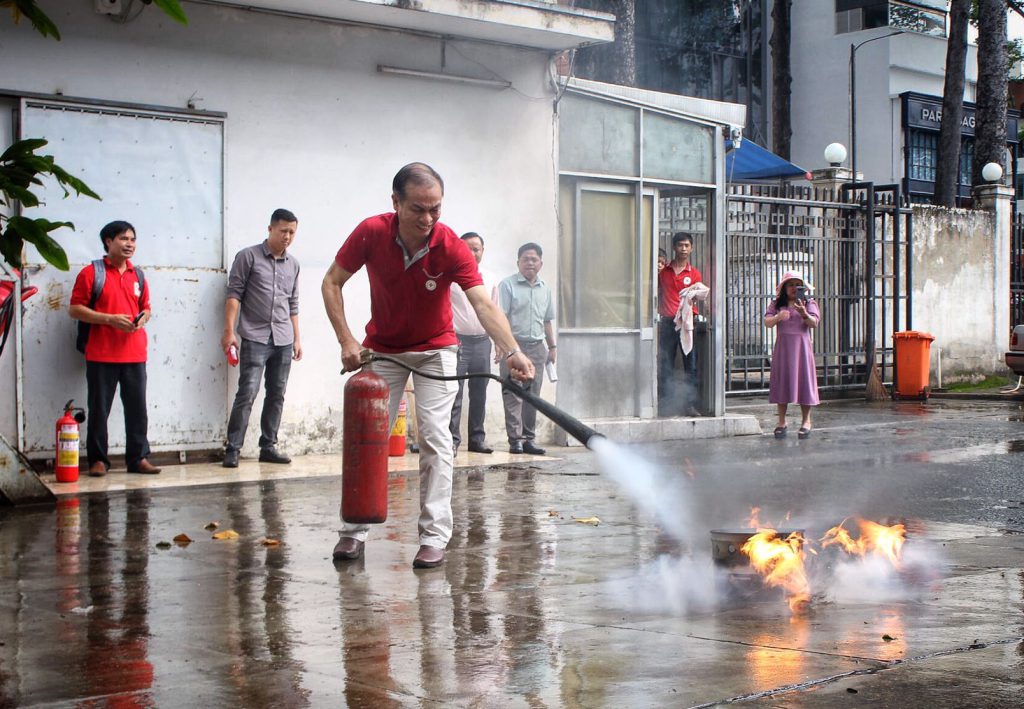 HỘI CHỮ THẬP ĐỎ VIỆT NAM