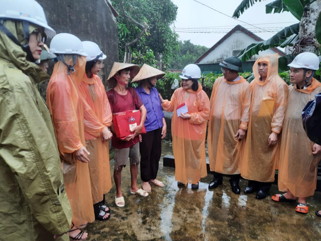 HỘI CHỮ THẬP ĐỎ VIỆT NAM