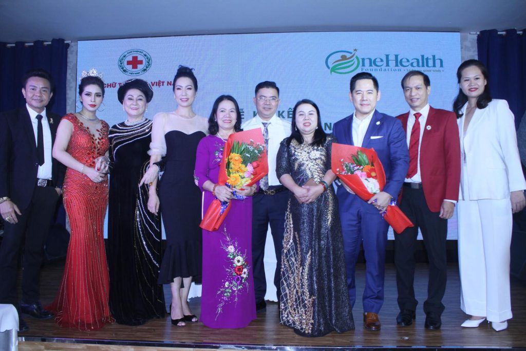 HỘI CHỮ THẬP ĐỎ VIỆT NAM