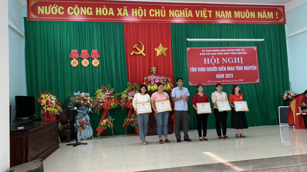 HỘI CHỮ THẬP ĐỎ VIỆT NAM