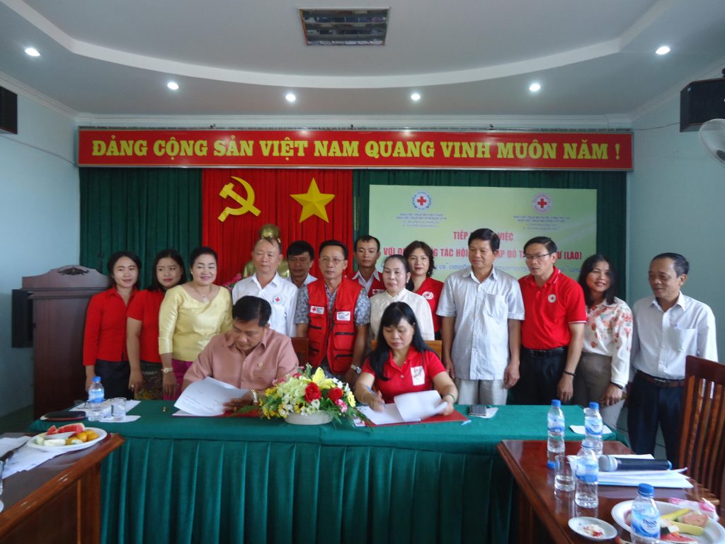 HỘI CHỮ THẬP ĐỎ VIỆT NAM