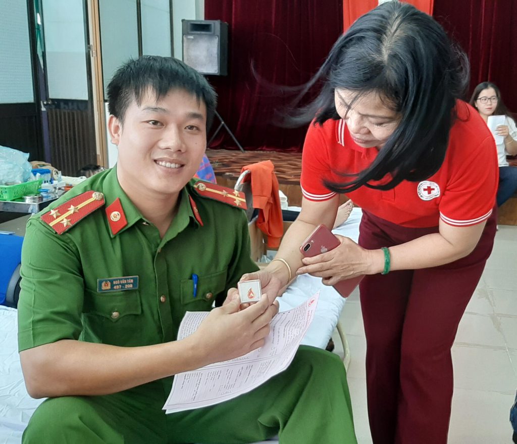 HỘI CHỮ THẬP ĐỎ VIỆT NAM