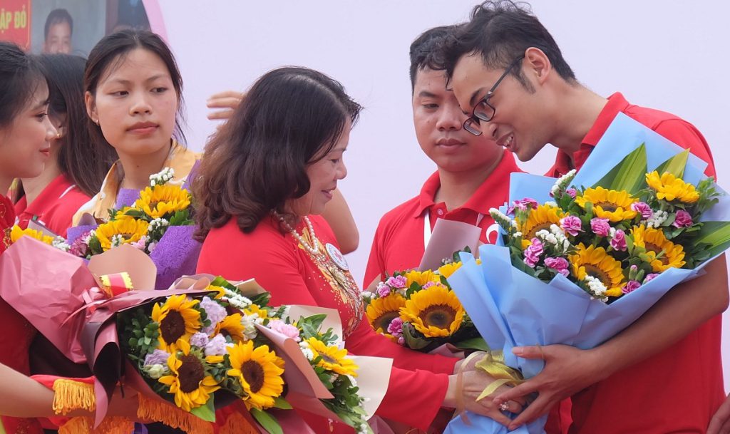 HỘI CHỮ THẬP ĐỎ VIỆT NAM