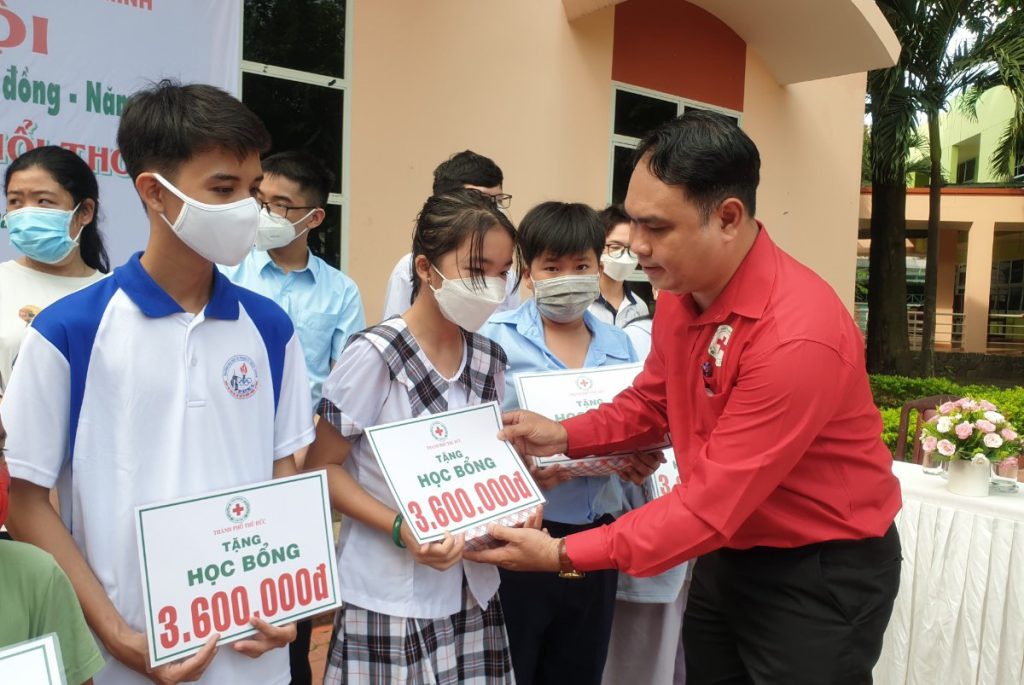 HỘI CHỮ THẬP ĐỎ VIỆT NAM