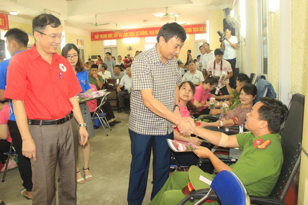HỘI CHỮ THẬP ĐỎ VIỆT NAM