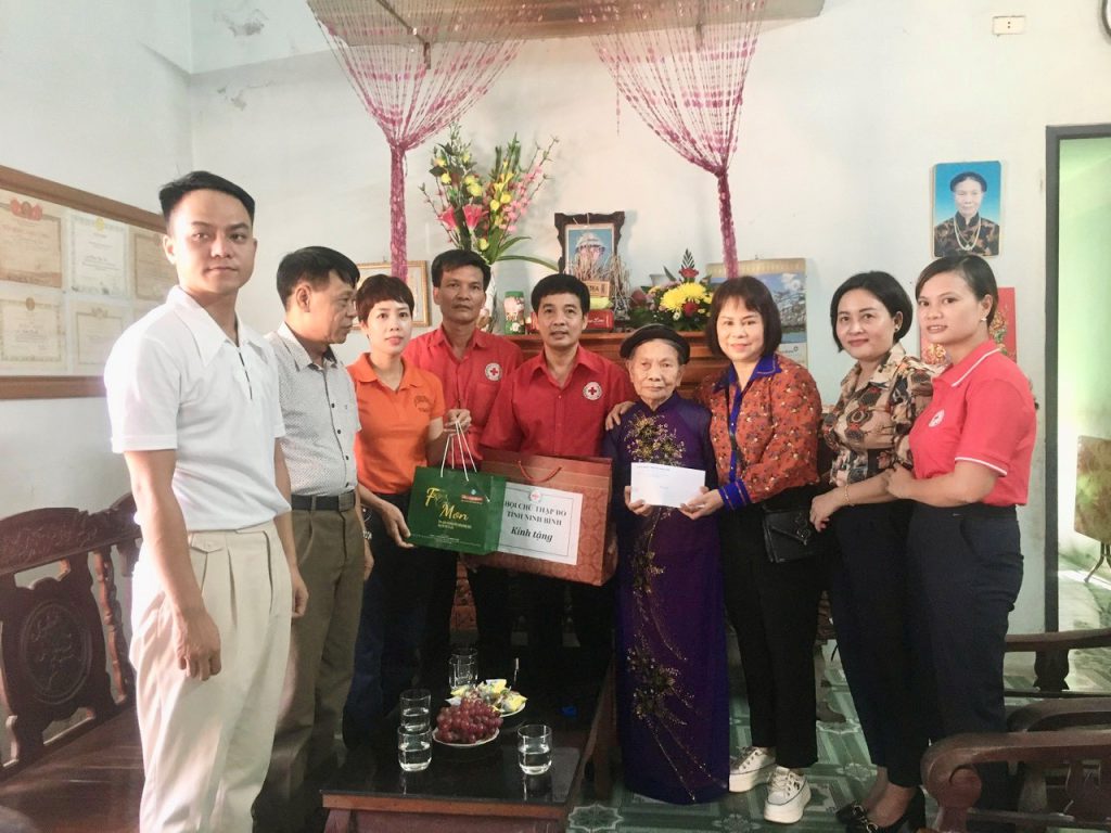 HỘI CHỮ THẬP ĐỎ VIỆT NAM