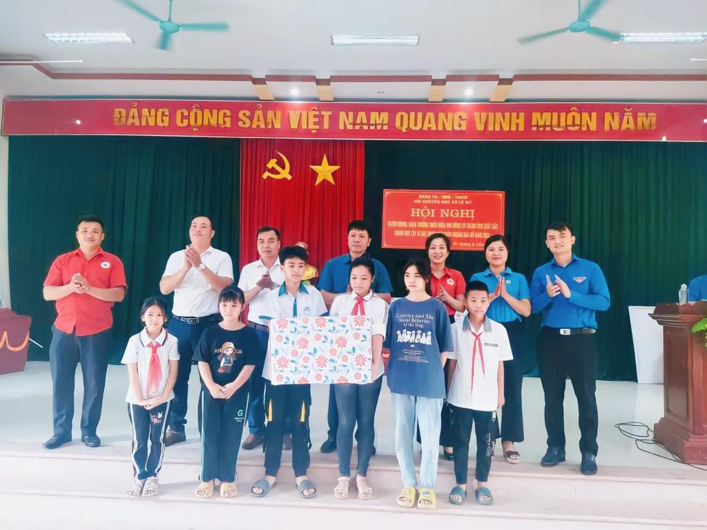 HỘI CHỮ THẬP ĐỎ VIỆT NAM