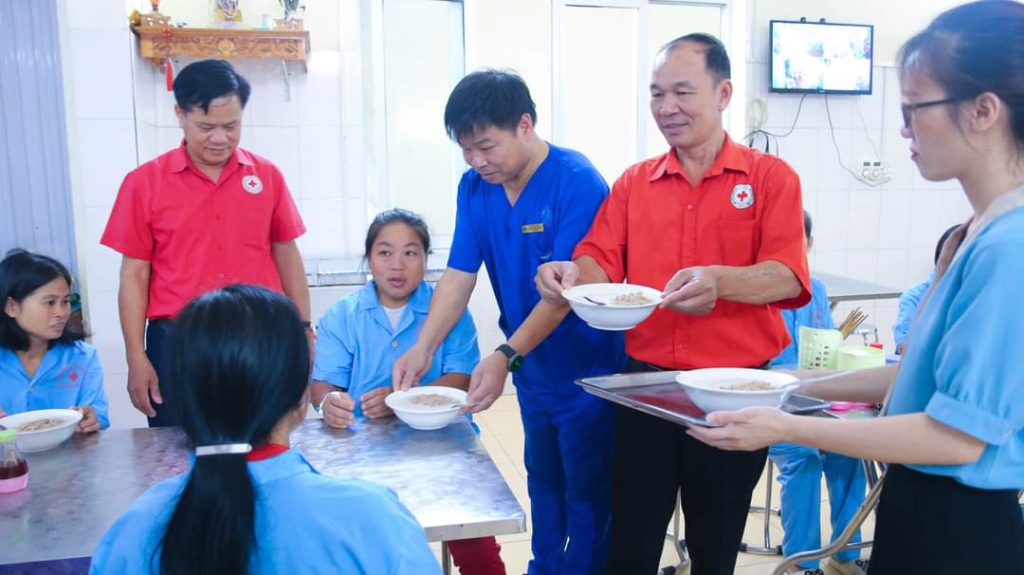 HỘI CHỮ THẬP ĐỎ VIỆT NAM