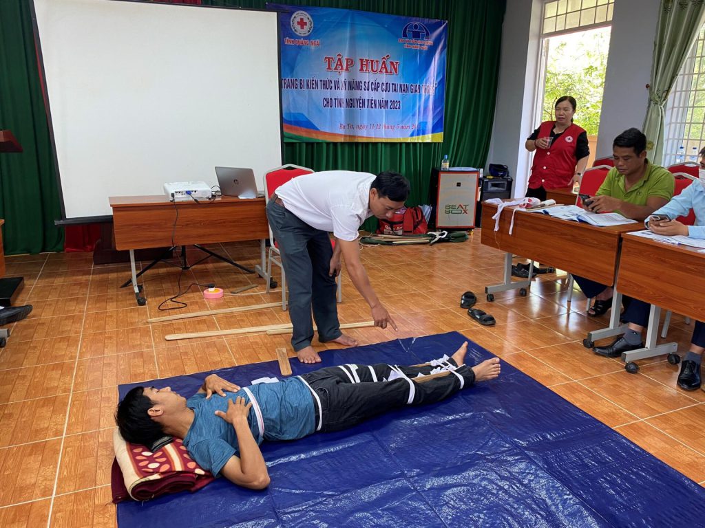 HỘI CHỮ THẬP ĐỎ VIỆT NAM