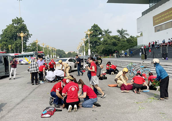 HỘI CHỮ THẬP ĐỎ VIỆT NAM