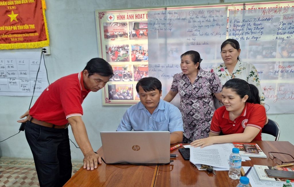 HỘI CHỮ THẬP ĐỎ VIỆT NAM