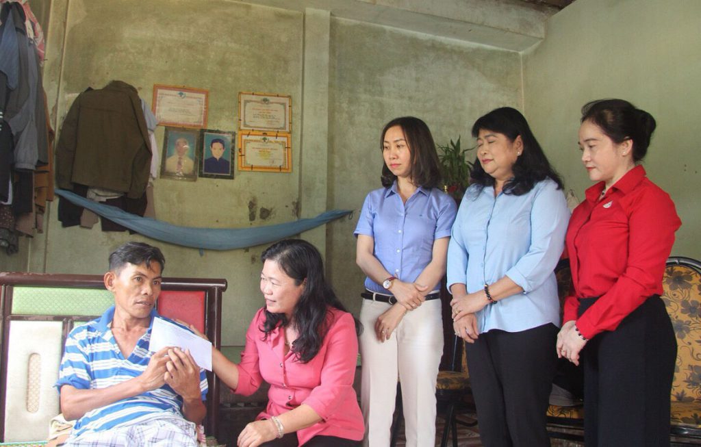 HỘI CHỮ THẬP ĐỎ VIỆT NAM