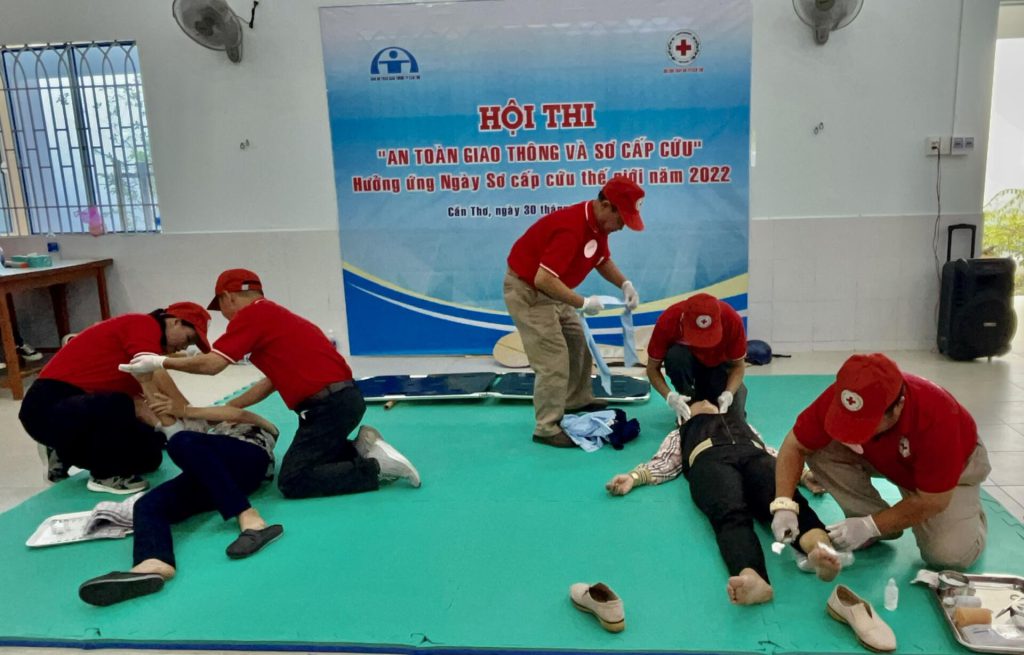 HỘI CHỮ THẬP ĐỎ VIỆT NAM
