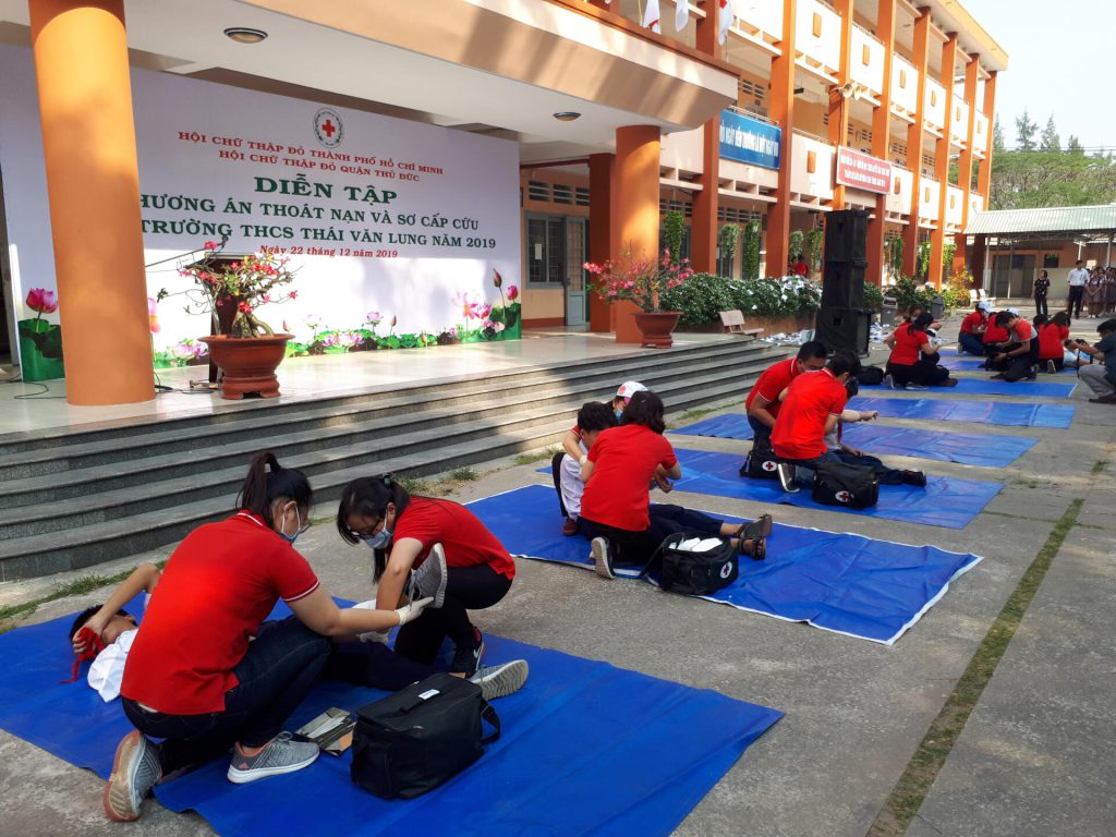 HỘI CHỮ THẬP ĐỎ VIỆT NAM