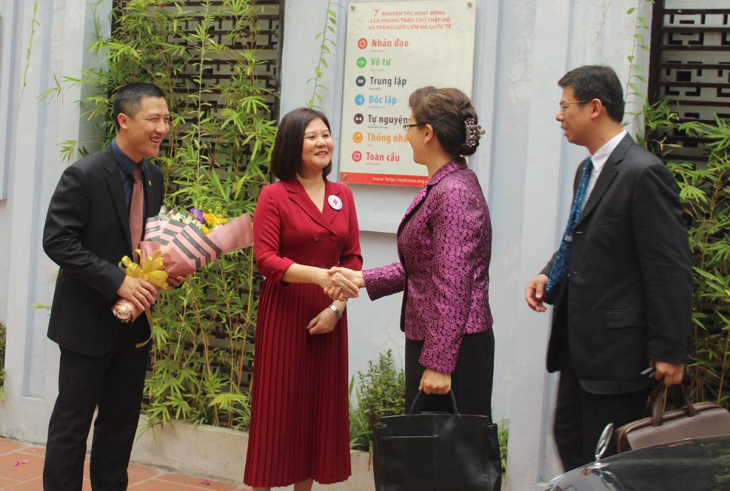 HỘI CHỮ THẬP ĐỎ VIỆT NAM