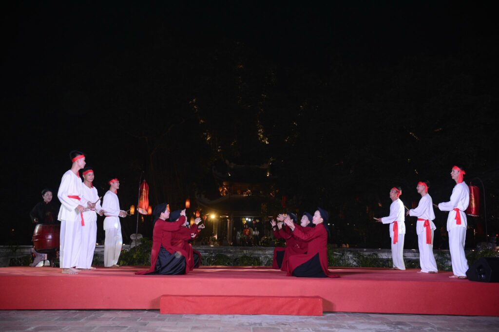 HỘI CHỮ THẬP ĐỎ VIỆT NAM