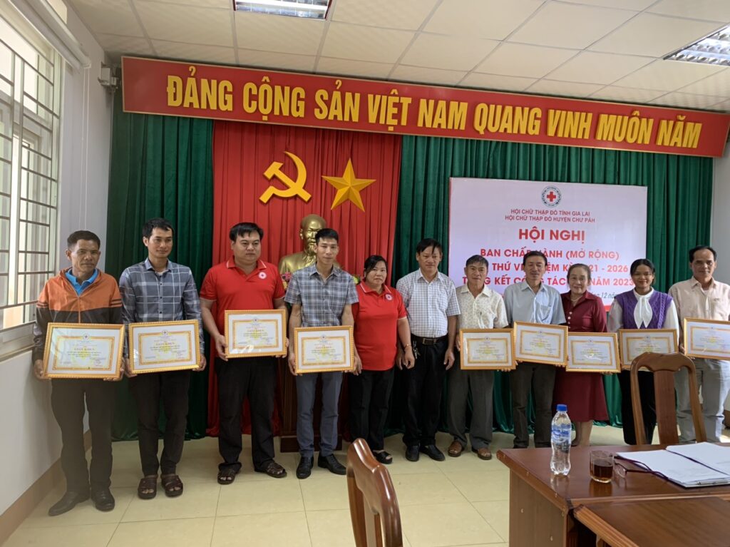 HỘI CHỮ THẬP ĐỎ VIỆT NAM