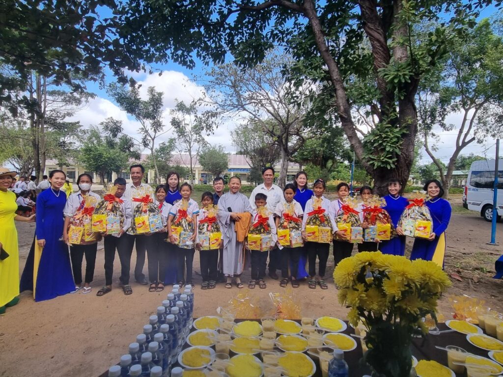 HỘI CHỮ THẬP ĐỎ VIỆT NAM