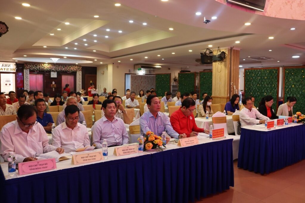 HỘI CHỮ THẬP ĐỎ VIỆT NAM