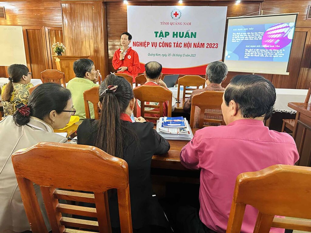 HỘI CHỮ THẬP ĐỎ VIỆT NAM