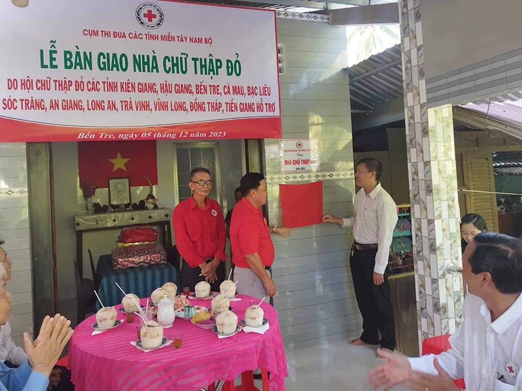 HỘI CHỮ THẬP ĐỎ VIỆT NAM