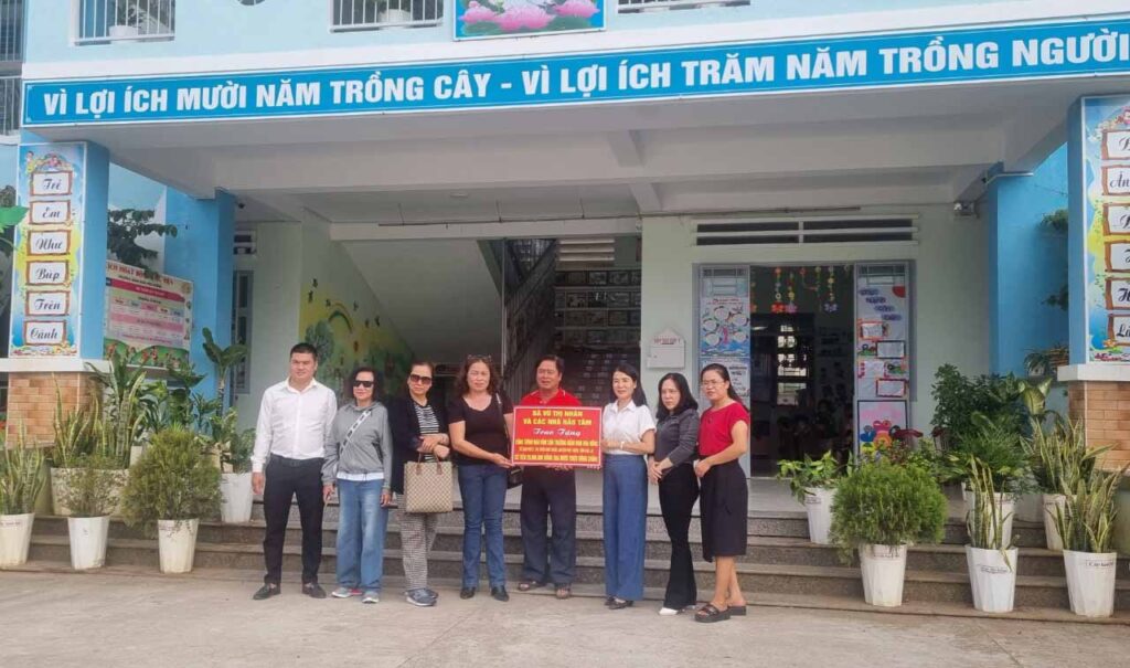 HỘI CHỮ THẬP ĐỎ VIỆT NAM