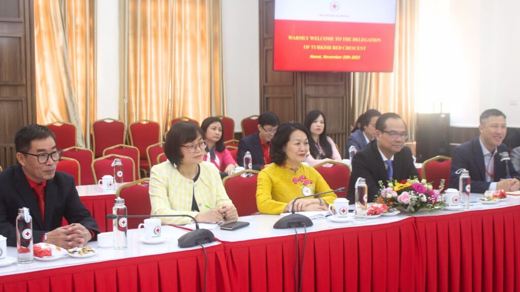 HỘI CHỮ THẬP ĐỎ VIỆT NAM