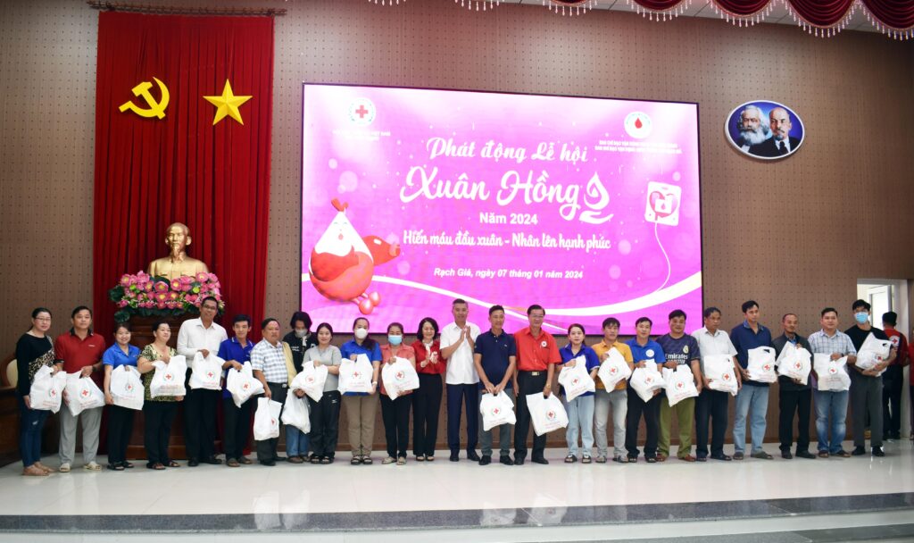 HỘI CHỮ THẬP ĐỎ VIỆT NAM