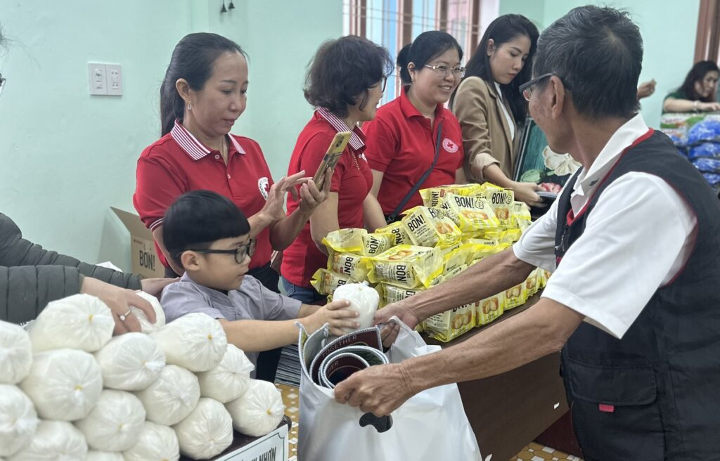 HỘI CHỮ THẬP ĐỎ VIỆT NAM