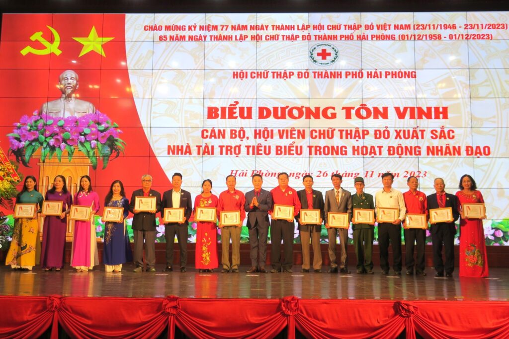 HỘI CHỮ THẬP ĐỎ VIỆT NAM