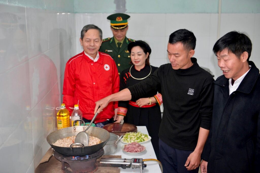 HỘI CHỮ THẬP ĐỎ VIỆT NAM