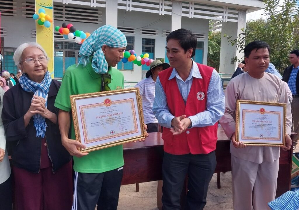 HỘI CHỮ THẬP ĐỎ VIỆT NAM