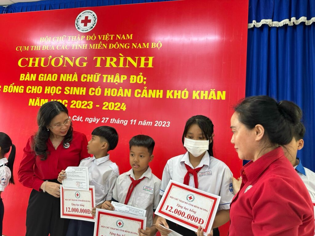 HỘI CHỮ THẬP ĐỎ VIỆT NAM