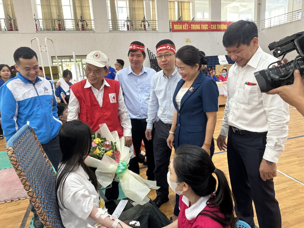 HỘI CHỮ THẬP ĐỎ VIỆT NAM