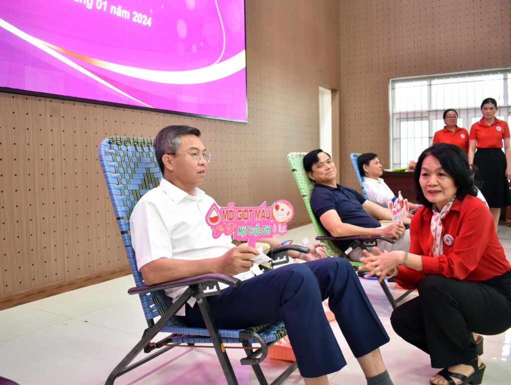 HỘI CHỮ THẬP ĐỎ VIỆT NAM