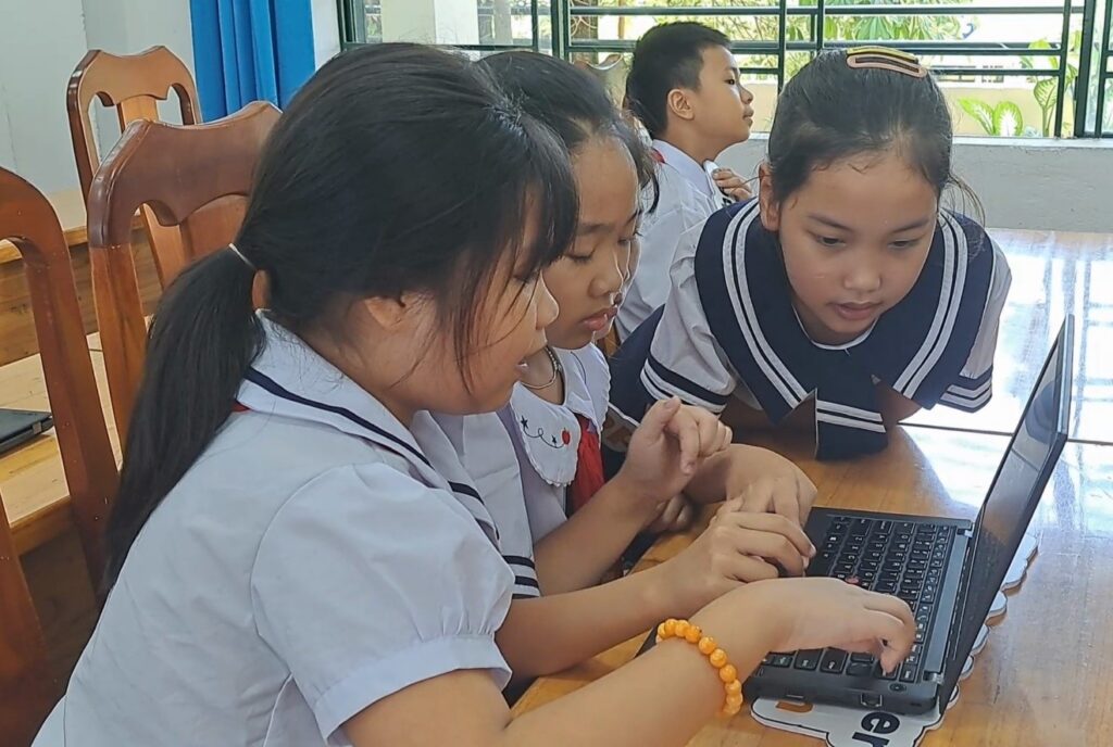 HỘI CHỮ THẬP ĐỎ VIỆT NAM