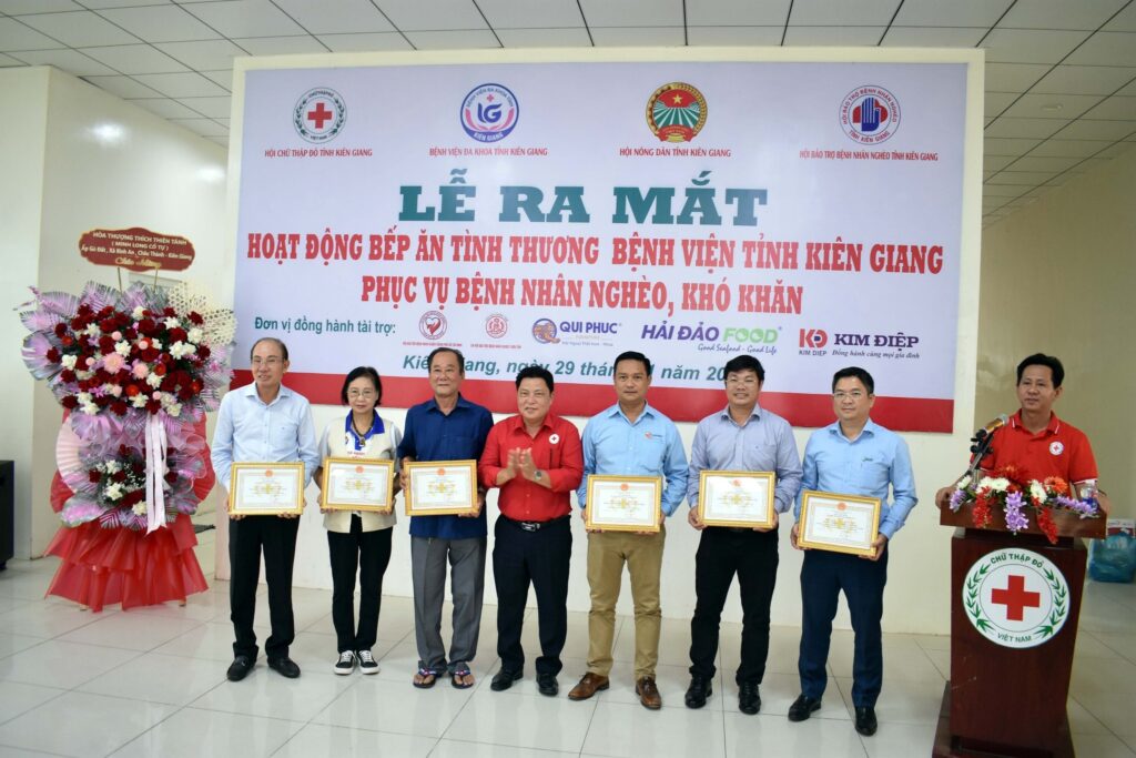 HỘI CHỮ THẬP ĐỎ VIỆT NAM