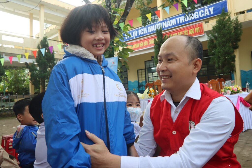 HỘI CHỮ THẬP ĐỎ VIỆT NAM