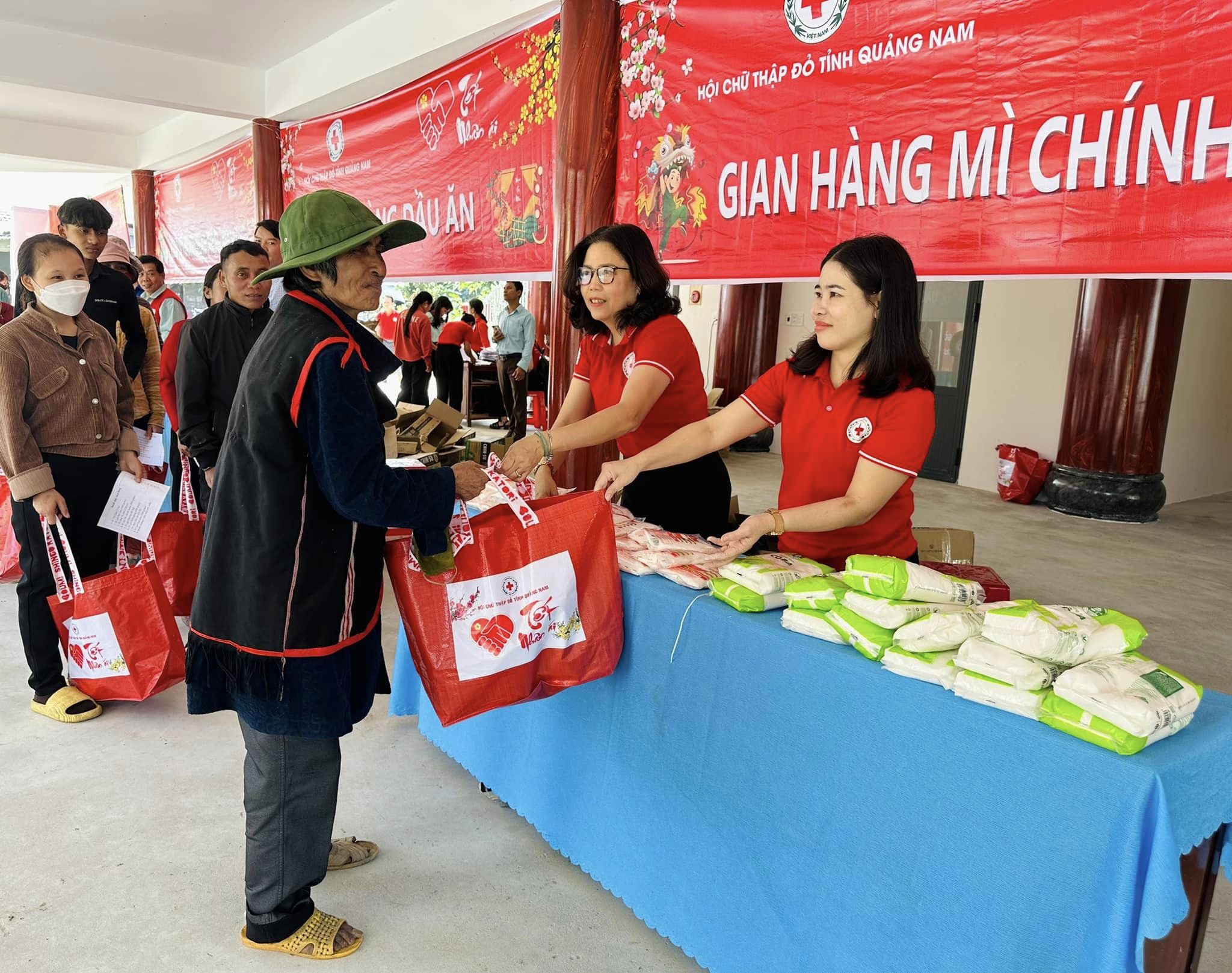 HỘI CHỮ THẬP ĐỎ VIỆT NAM