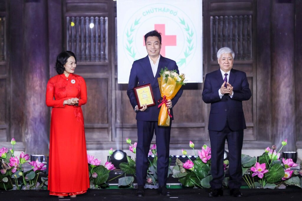 HỘI CHỮ THẬP ĐỎ VIỆT NAM