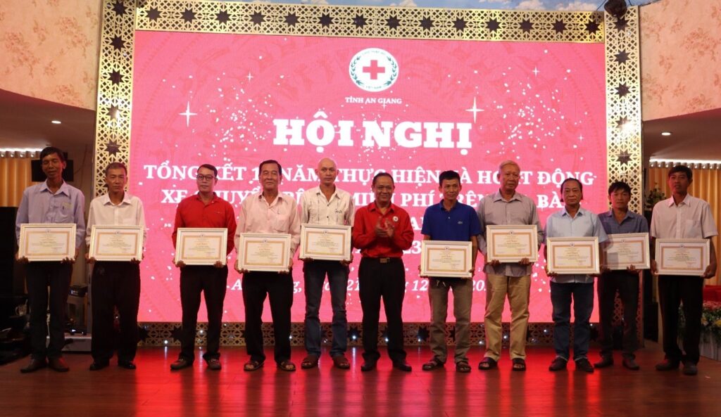 HỘI CHỮ THẬP ĐỎ VIỆT NAM