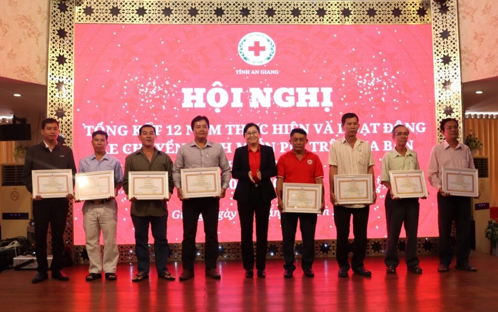 HỘI CHỮ THẬP ĐỎ VIỆT NAM