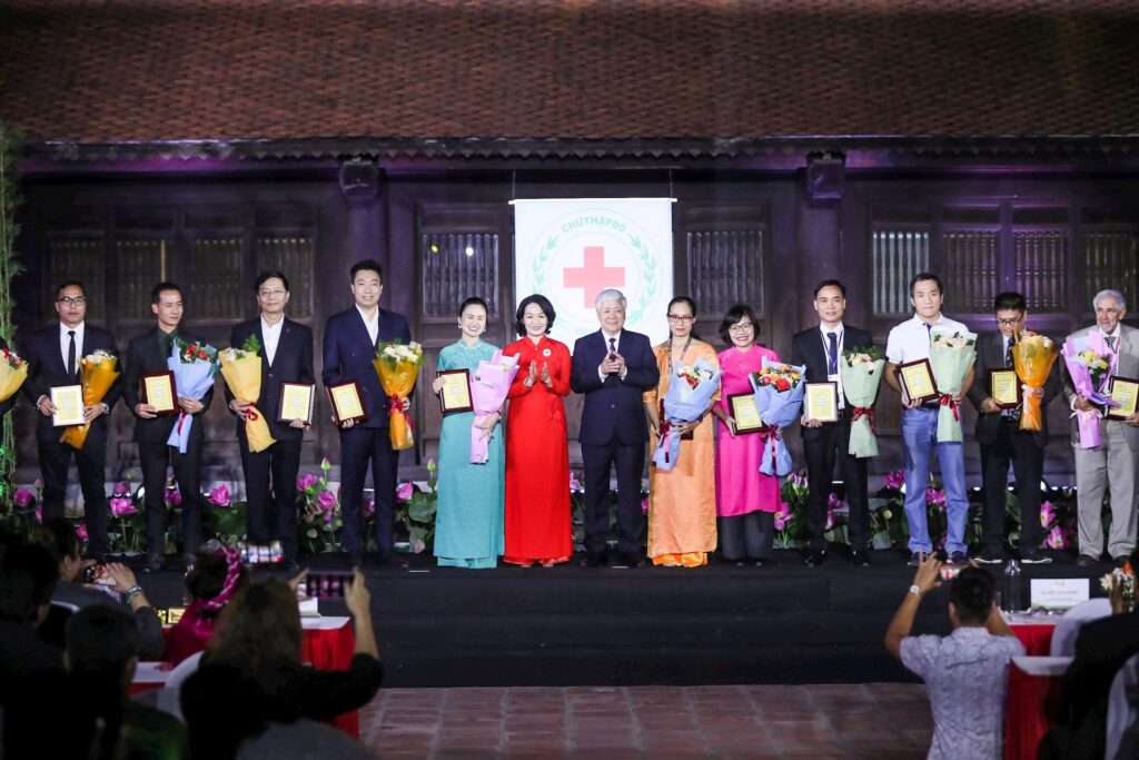 HỘI CHỮ THẬP ĐỎ VIỆT NAM