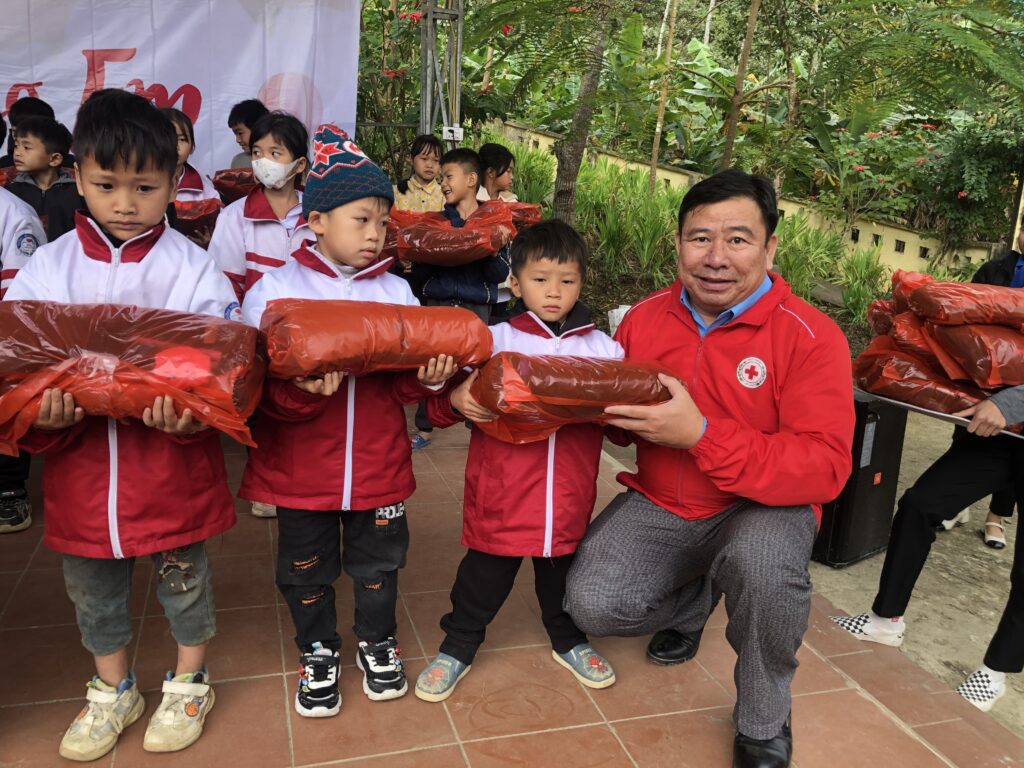 HỘI CHỮ THẬP ĐỎ VIỆT NAM