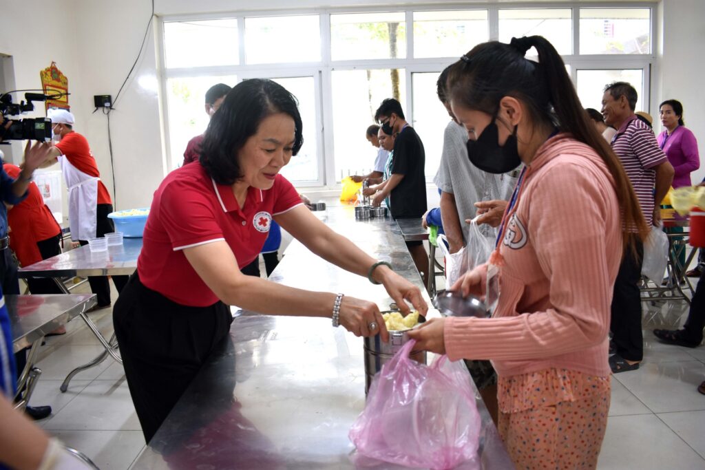 HỘI CHỮ THẬP ĐỎ VIỆT NAM