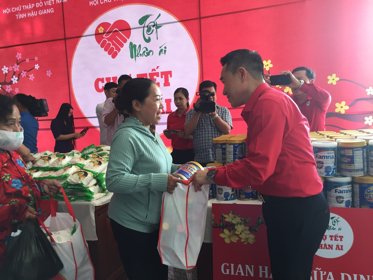 HỘI CHỮ THẬP ĐỎ VIỆT NAM