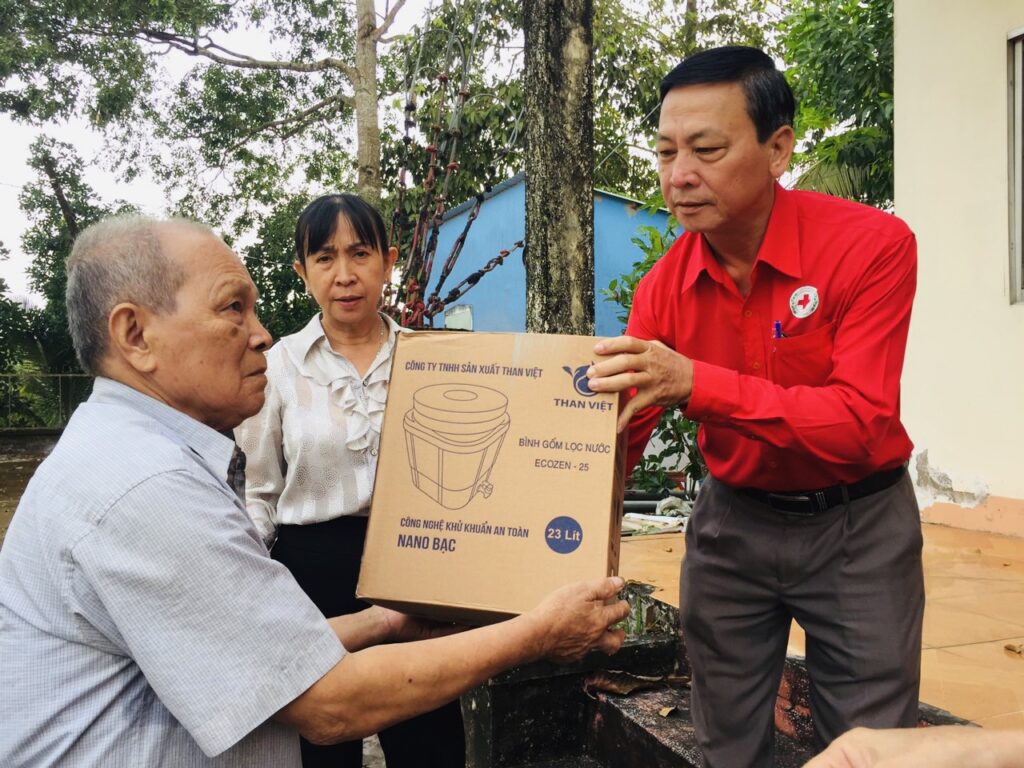 HỘI CHỮ THẬP ĐỎ VIỆT NAM